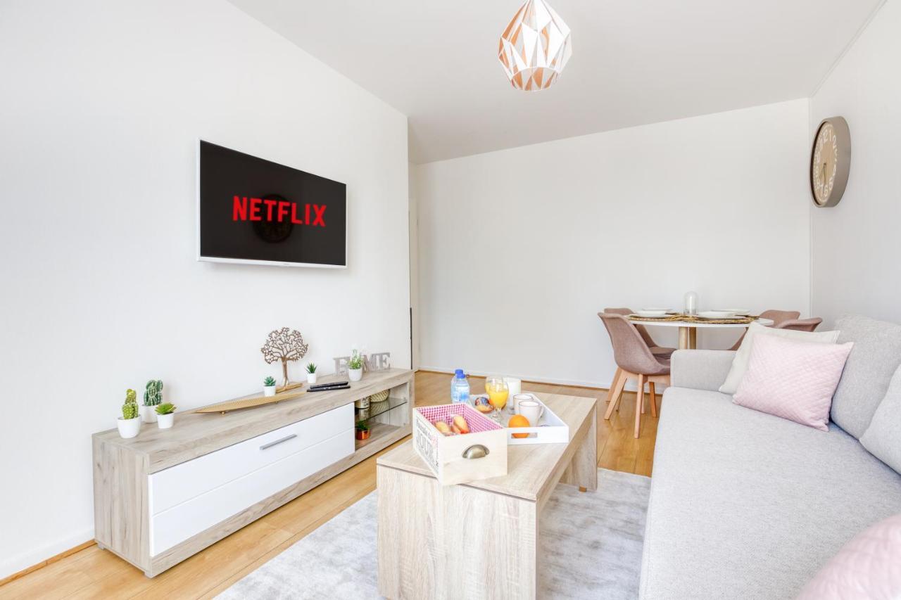 L'Elysee - Easy Check-In - Arrivee Autonome - Place Parking Privative - T2 Surequipe - Wifi - Netflix Διαμέρισμα Courcouronnes Εξωτερικό φωτογραφία